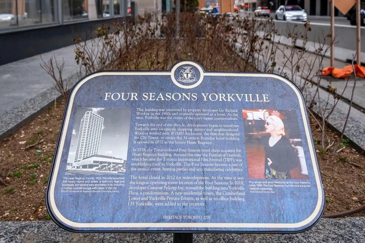 Apartment Luxurious Suite In Yorkville Toronto Canada
